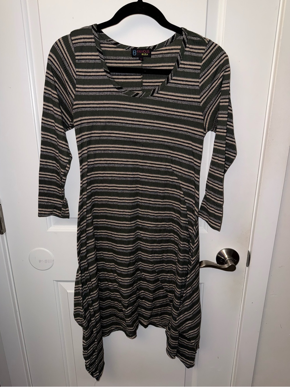 🔥5/$25🔥 B Famous USA Striped Long Sleeve Swing Dress Preowned Size Medium